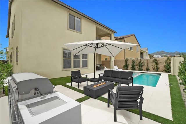 21303 Rockview Terrace, Chatsworth, CA 91311
