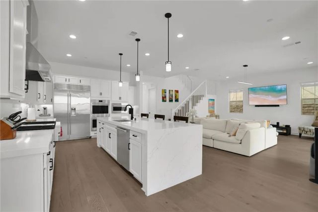 21303 Rockview Terrace, Chatsworth, CA 91311