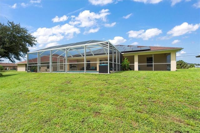 4105 21st ST SW, Lehigh Acres, FL 33976