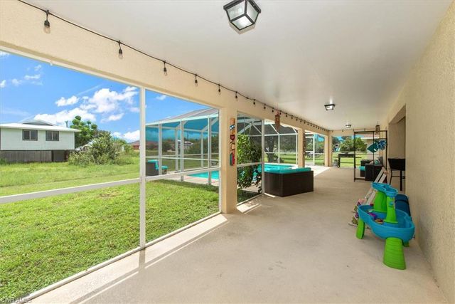 4105 21st ST SW, Lehigh Acres, FL 33976