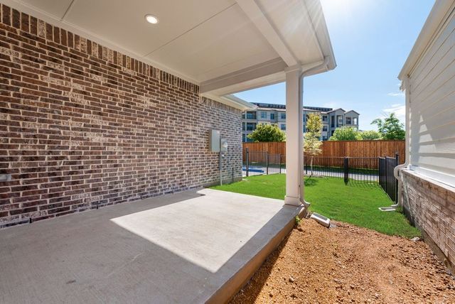 1910 Waterwalk Drive, Rowlett, TX 75088