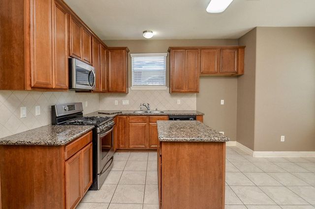 8122 Silver Lure Drive, Humble, TX 77346