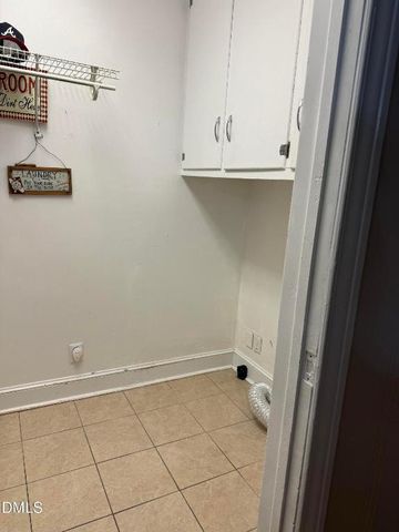 605 E 2nd Street, Kenly, NC 27542