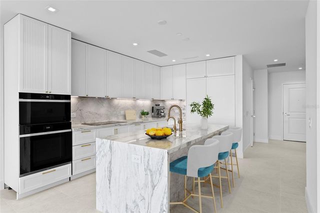 3015 S YSABELLA AVENUE 2403, Tampa, FL 33629