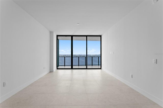 3015 S YSABELLA AVENUE 2403, Tampa, FL 33629