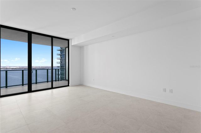 3015 S YSABELLA AVENUE 2403, Tampa, FL 33629