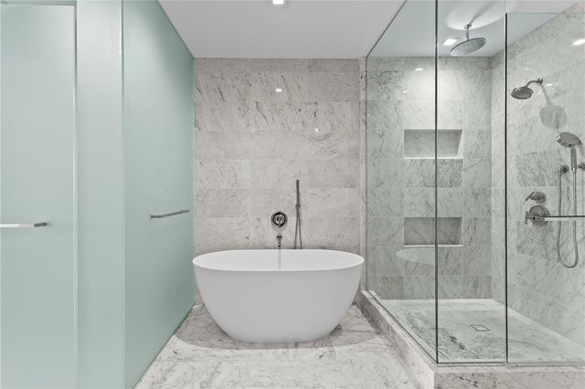 3015 S YSABELLA AVENUE 2403, Tampa, FL 33629