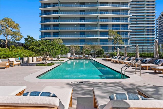 3015 S YSABELLA AVENUE 2403, Tampa, FL 33629