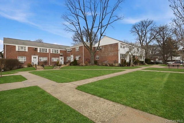 15-64 212th Street 252, Bayside, NY 11360