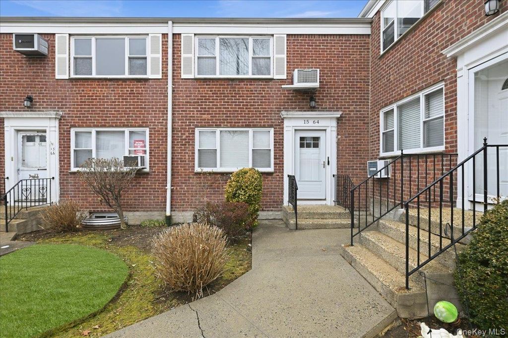 15-64 212th Street 252, Bayside, NY 11360