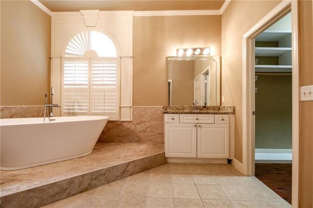 1676 Tanner Circle NW, Acworth, GA 30101