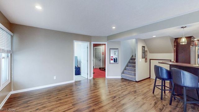 1044 Ledgebrook Drive, Tallmadge, OH 44278