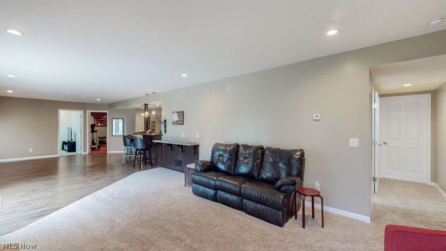 1044 Ledgebrook Drive, Tallmadge, OH 44278