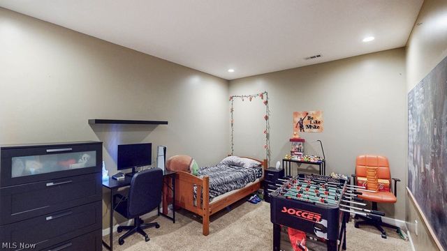 1044 Ledgebrook Drive, Tallmadge, OH 44278