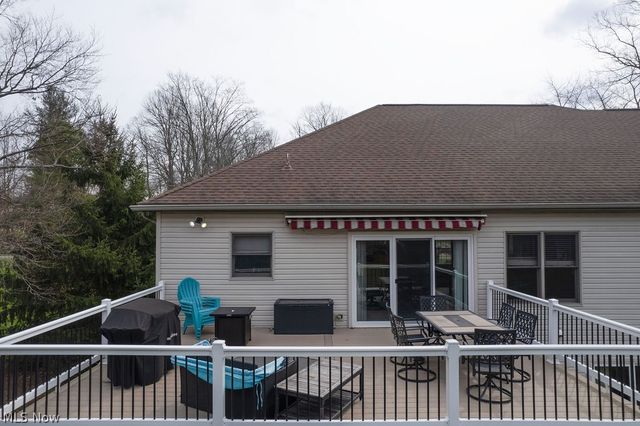 1044 Ledgebrook Drive, Tallmadge, OH 44278