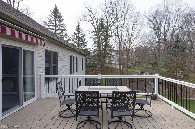 1044 Ledgebrook Drive, Tallmadge, OH 44278