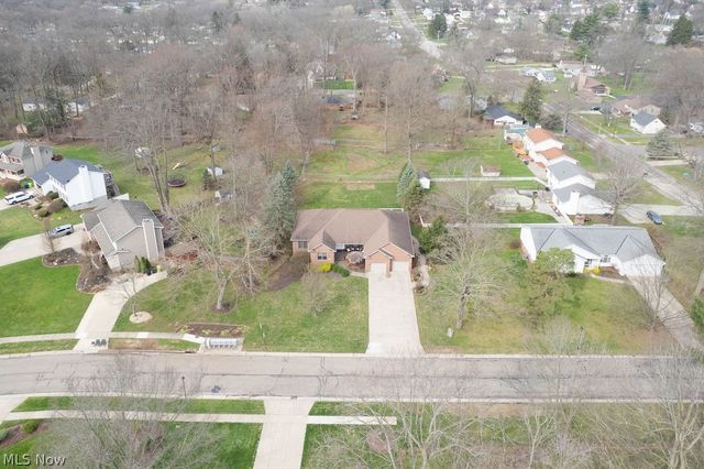 1044 Ledgebrook Drive, Tallmadge, OH 44278