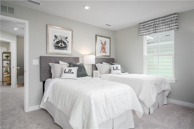 1032 Breakwater TRL, Carrollton, VA 23314