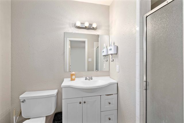 3603 Surrey Lane, Brownwood, TX 76801