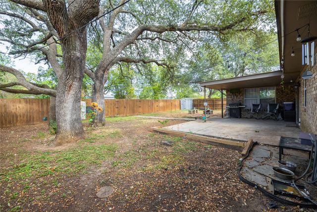 3603 Surrey Lane, Brownwood, TX 76801