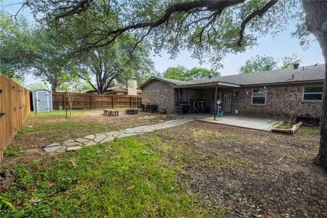 3603 Surrey Lane, Brownwood, TX 76801