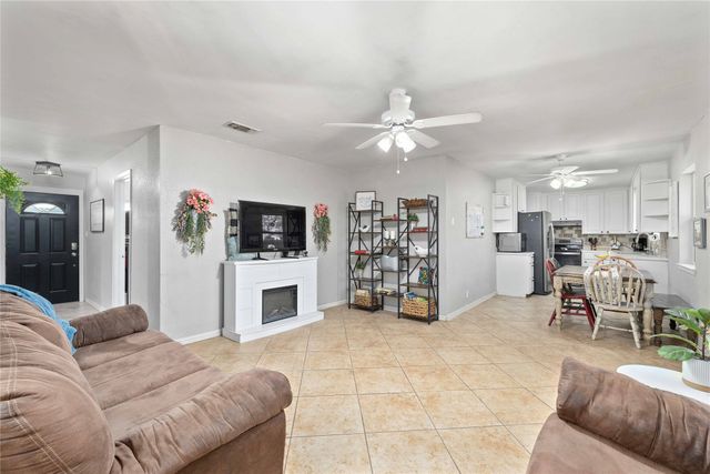 3603 Surrey Lane, Brownwood, TX 76801