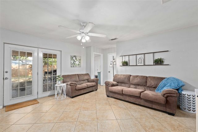 3603 Surrey Lane, Brownwood, TX 76801