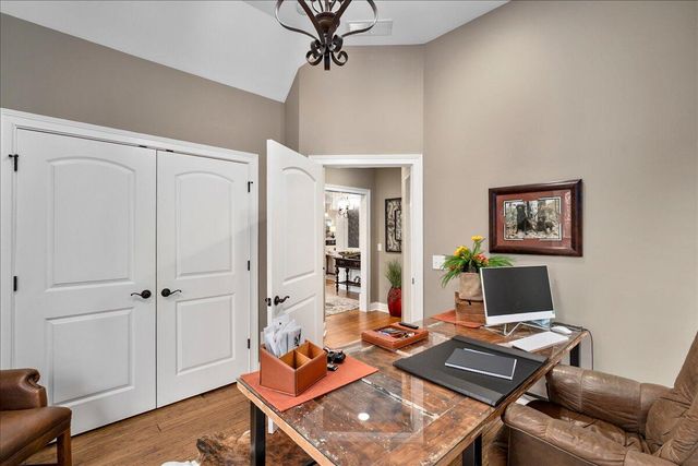 108 Weehawken Lane, Frankfort, KY 40601