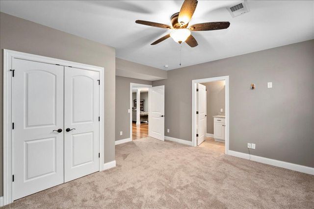 108 Weehawken Lane, Frankfort, KY 40601