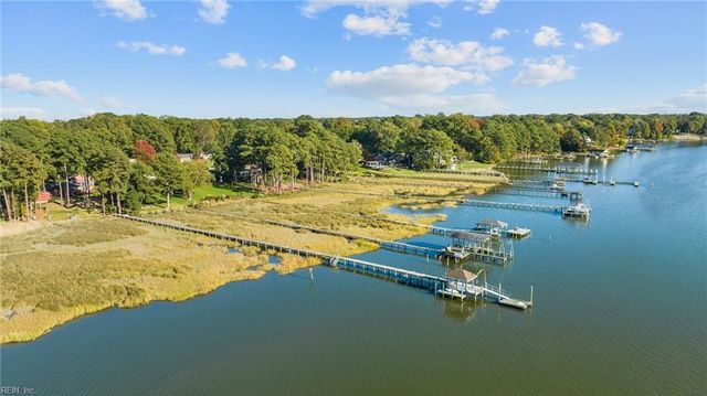 635 Haystack Landing RD, Newport News, VA 23602