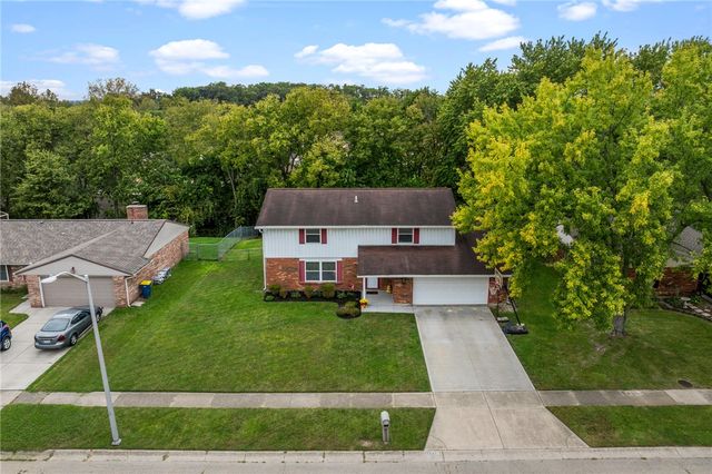 7341 Rustic Woods Drive, Dayton, OH 45424