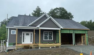 9 Rock Ridge Boulevard, Lebanon, NH 03784