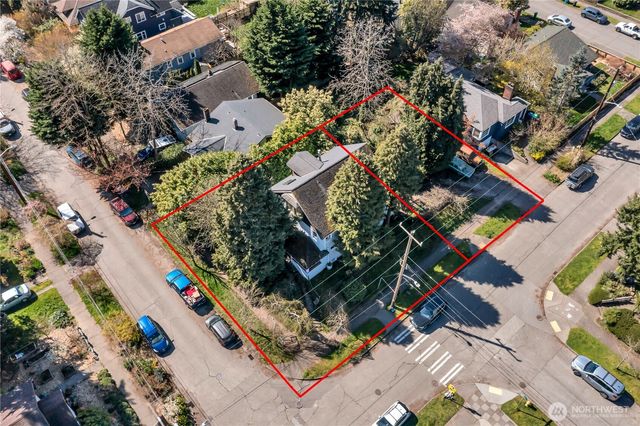 5003 S 46th Avenue, Seattle, WA 98118