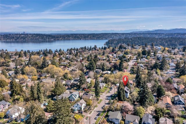 5003 S 46th Avenue, Seattle, WA 98118