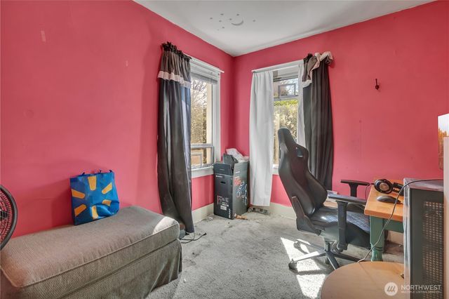 5003 S 46th Avenue, Seattle, WA 98118