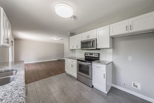 6721 Cylinda Sue Circle, North Richland Hills, TX 76180