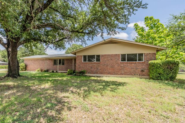 6721 Cylinda Sue Circle, North Richland Hills, TX 76180