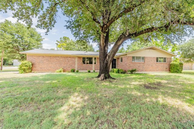 6721 Cylinda Sue Circle, North Richland Hills, TX 76180