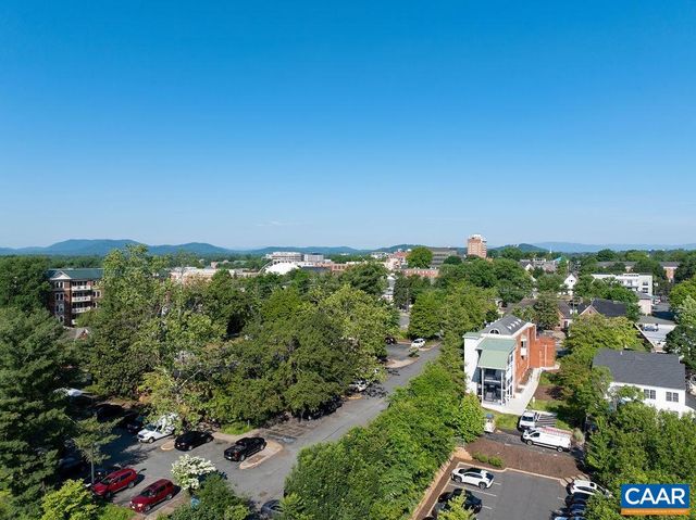 320 B 11TH ST, Charlottesville, VA 22902