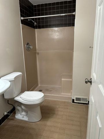 112 BROOKWOOD DR, Ambler, PA 19002