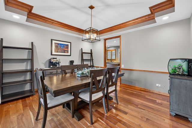 25549 N Broken Bow Pass, Barrington, IL 60010