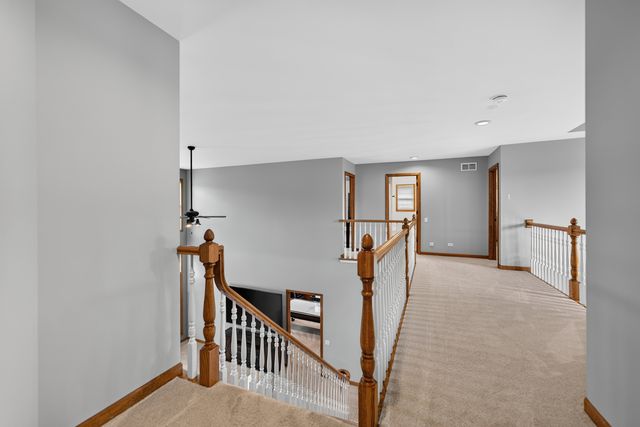 25549 N Broken Bow Pass, Barrington, IL 60010