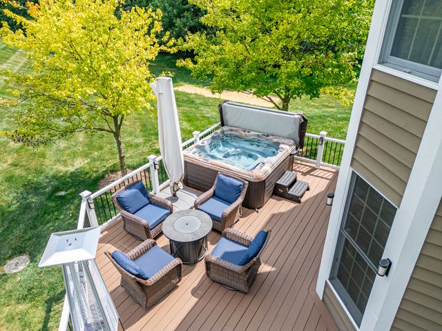 25549 N Broken Bow Pass, Barrington, IL 60010