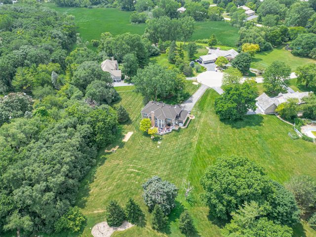 25549 N Broken Bow Pass, Barrington, IL 60010