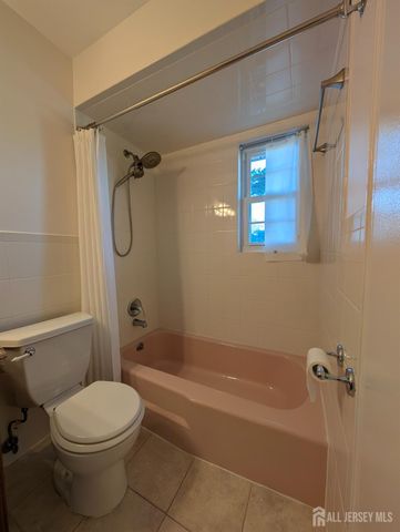 363 Cranbury Road B4, East Brunswick, NJ 08816