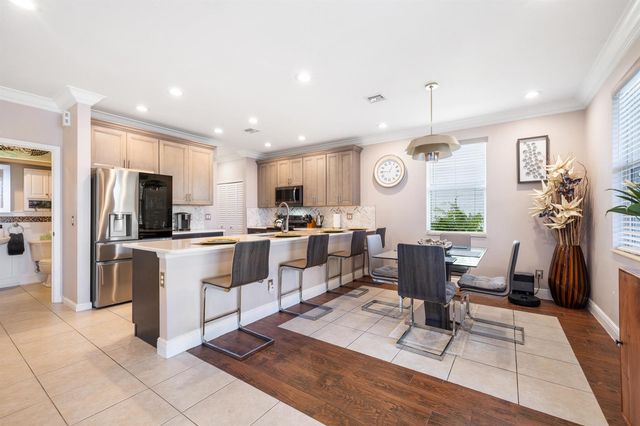 707 NW Leonardo Circle, Port St. Lucie, FL 34986