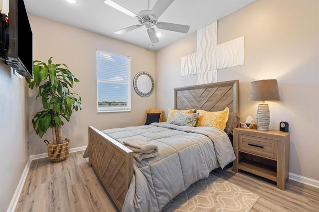 707 NW Leonardo Circle, Port St. Lucie, FL 34986