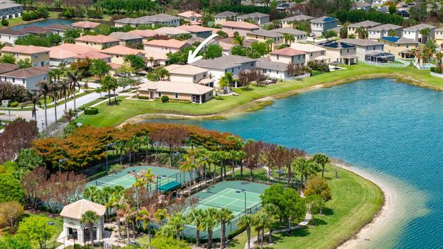 707 NW Leonardo Circle, Port St. Lucie, FL 34986