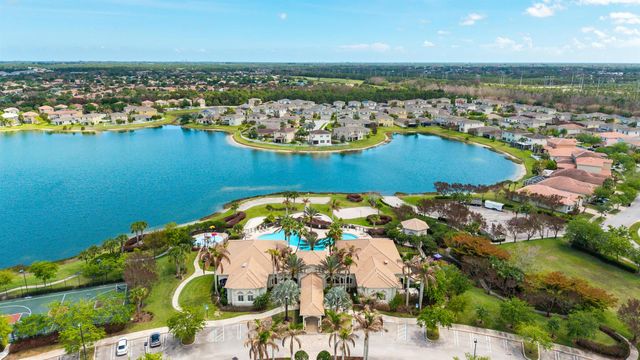 707 NW Leonardo Circle, Port St. Lucie, FL 34986