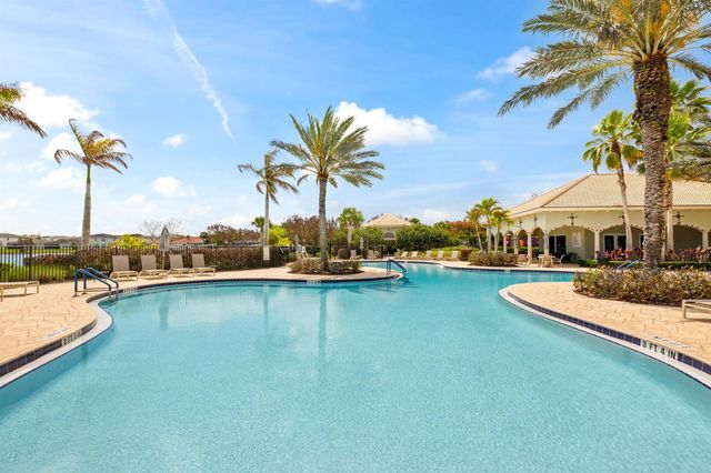 707 NW Leonardo Circle, Port St. Lucie, FL 34986